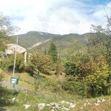 Chez Vero Et Bernard Entrevaux Buitenkant foto