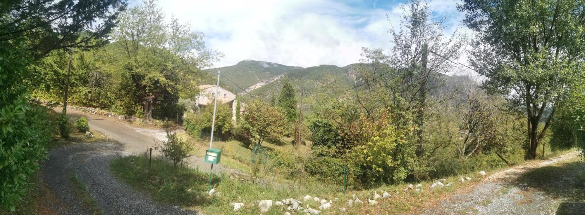 Chez Vero Et Bernard Entrevaux Buitenkant foto